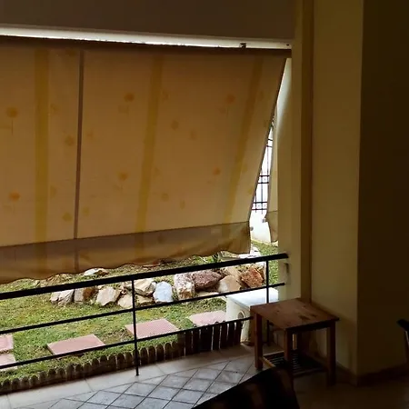 Πολυτελές Οροφοδιαμέρισμα στην Άνω Γλυφάδα-2